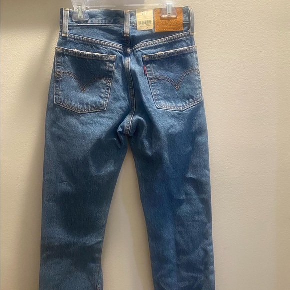 Levis jeans - Picture 2 of 2